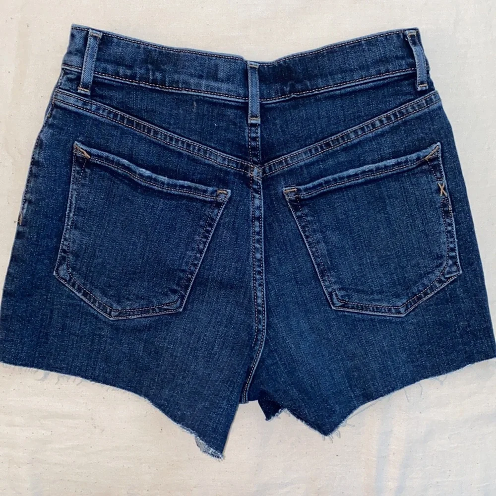 EXPRESS SHORTS MIDI HIGH RISE - Picture 2 of 4